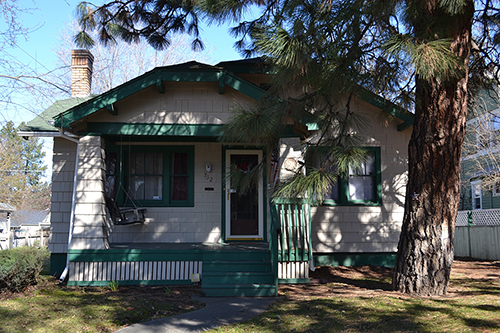 Corbin Park Historic District - 732 W Waverly Place